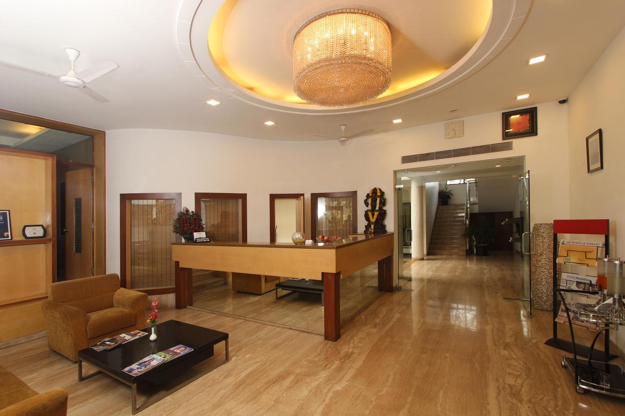 Hotel Phoenix Koregaon Park Pune Exteriör bild