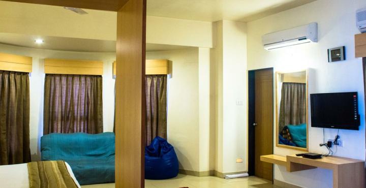 Hotel Phoenix Koregaon Park Pune Exteriör bild
